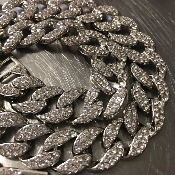 Silver Chain Necklace with Stones - Picture 3 of 6